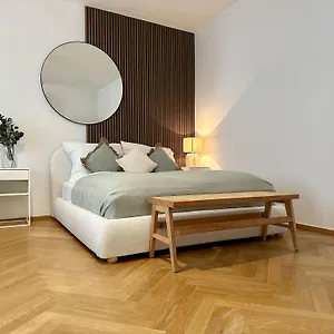 https://spacious-apartment-near-main-station.vienna-besthotels.com